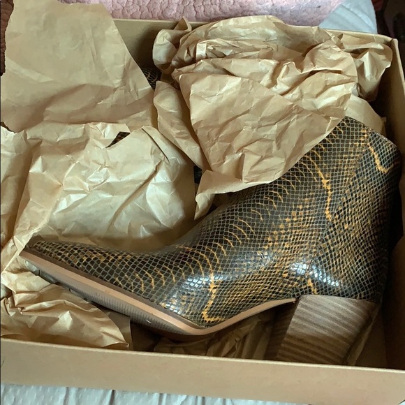 Lucky brand boots - Picture 2 of 4